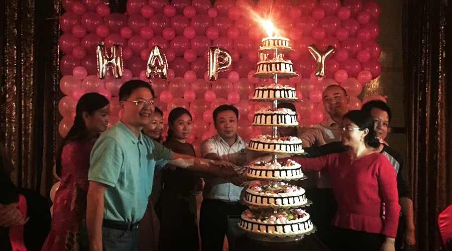一路有你，盡顯方成雄風(fēng)，攜手共進(jìn)，再創(chuàng)輝煌